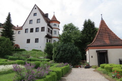 4 Historische Hngegrten Neufra mit kleinstem Schlosshotel
