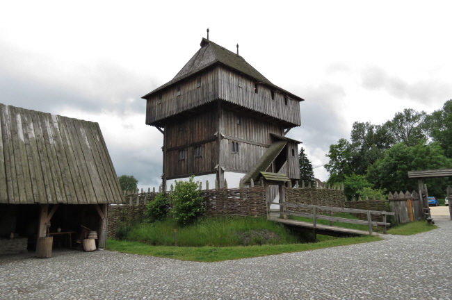 5 Bachritterburg Kanzach